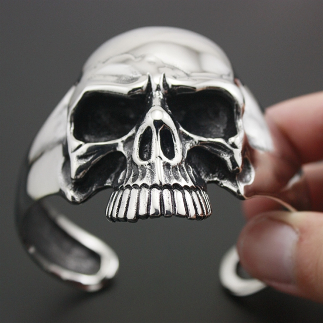 Bad Ass Heavy Duty Men's Stainless Steel Skull Bracelet 