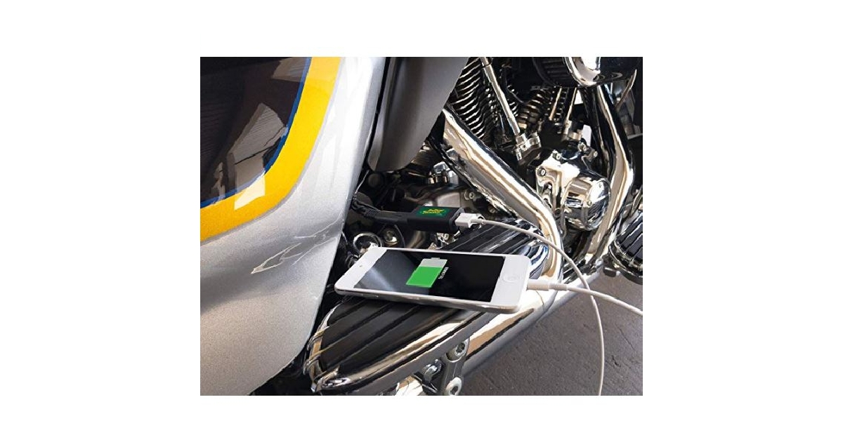 Battery Tender Quick Disconnect Plug with USB Charger