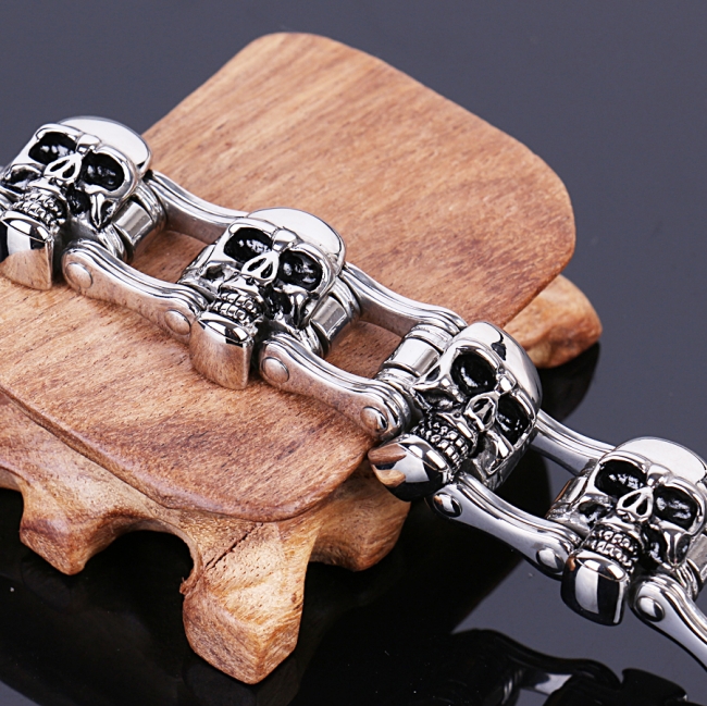 Heavy Duty Men's Stainless Steel  Biker Skull  Bracelet 