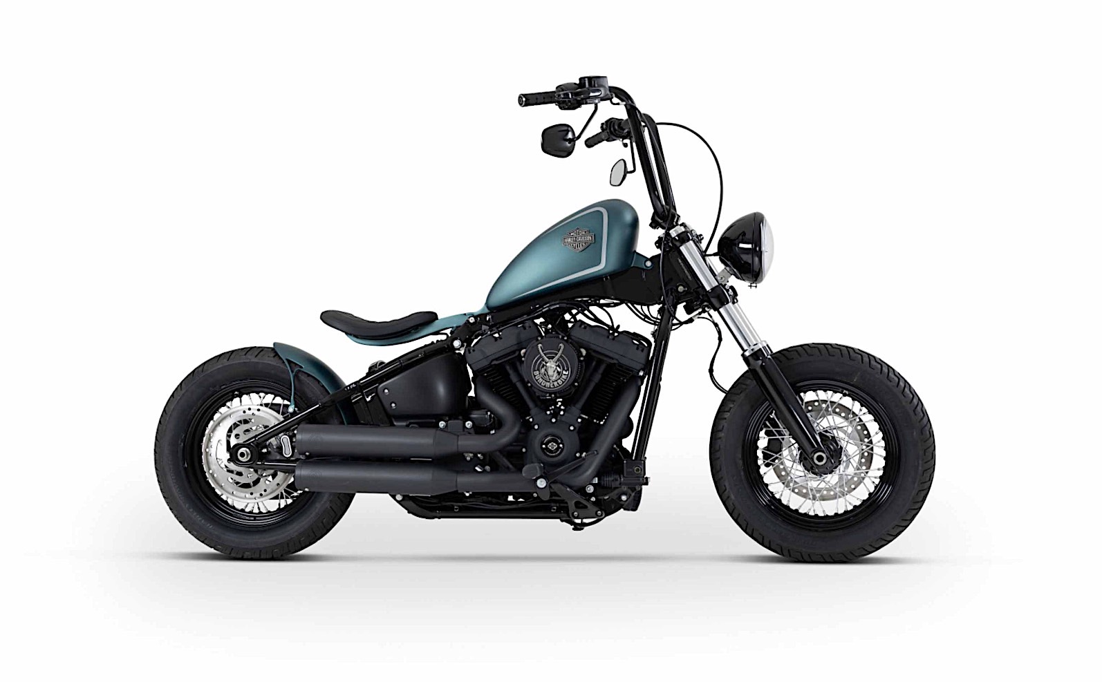Harley-Davidson Street Bob Is All Sorts of Custom, That Floating Seat Is Out of This World