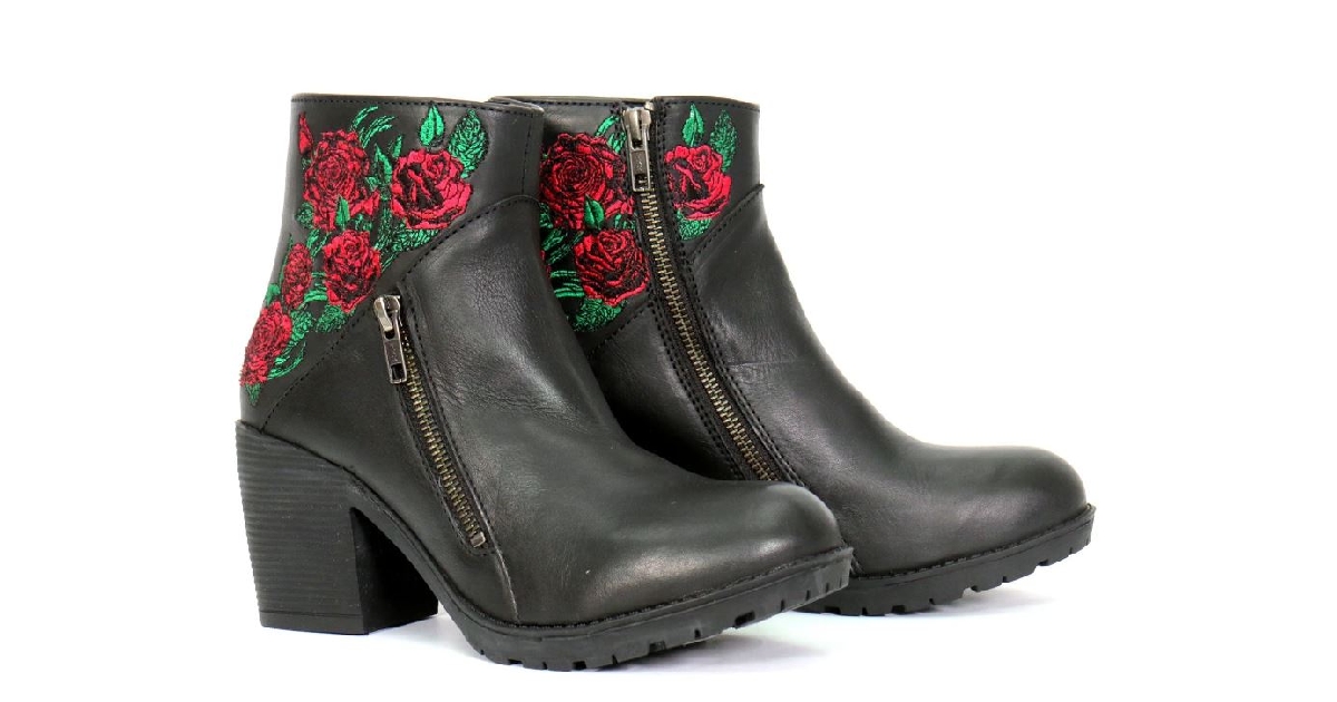 Hot Leathers Ladies Black Wild Roses Zipper Boot